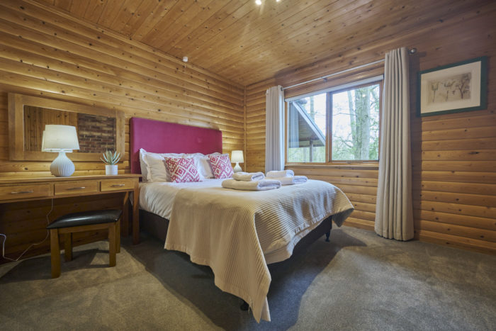 Heron Lodge - Sleeps 6 | The Tranquil Otter